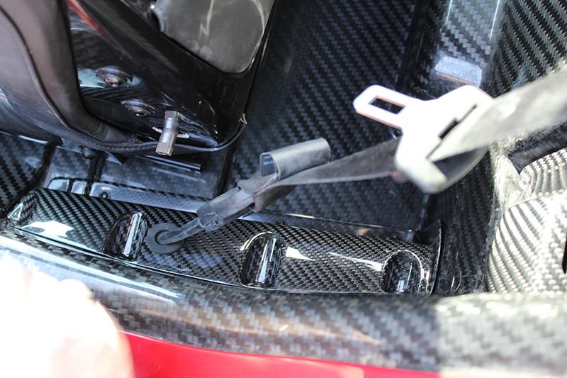 Alfa Romeo 4C Safety Belt System Covering - Carbon Fibre - Alfa Romeo Shop