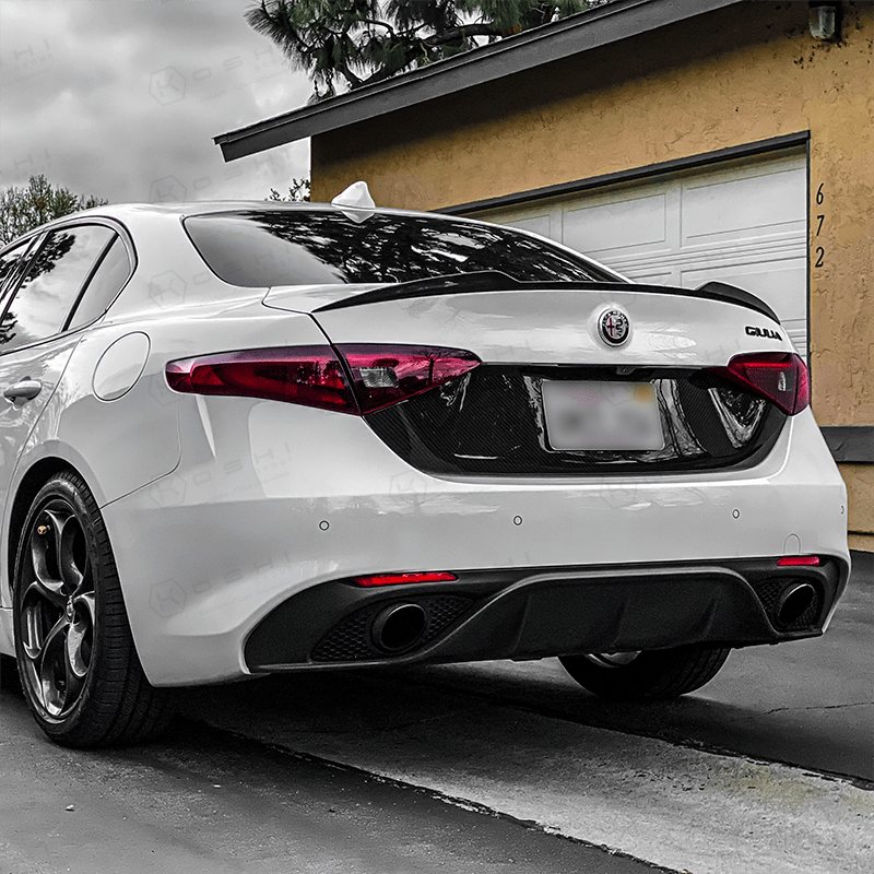Alfa Romeo Giulia Central Back Trim License Plate - Carbon Fibre - Alfa Romeo Shop