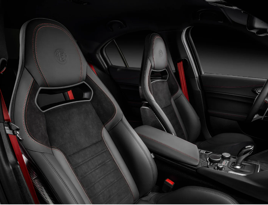 Rotes Sicherheitsgurt-Set für vorne – Giulia GTA