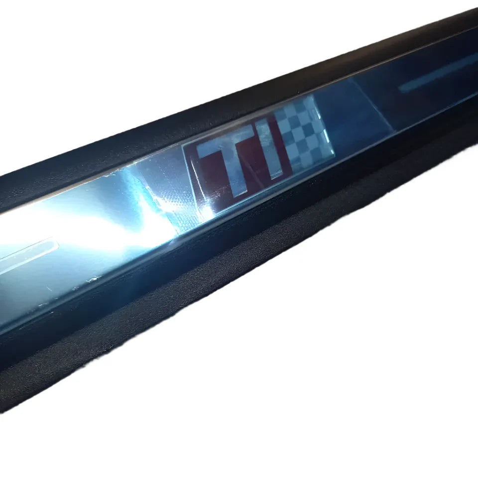 Kick Trim, Nearside - 147 Door (TI versions)