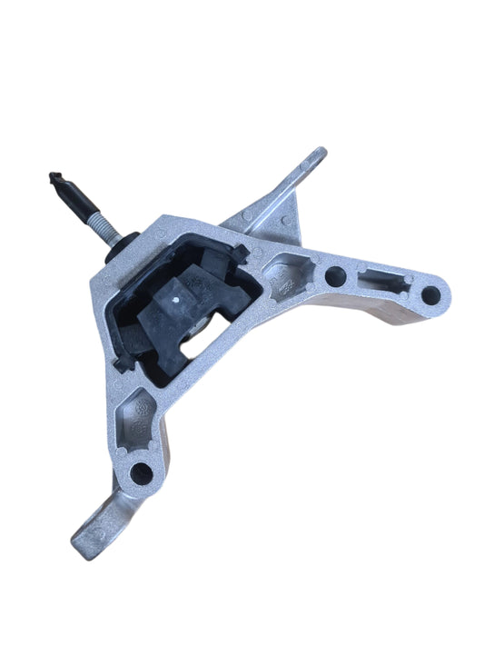Engine Mount / Support. Left Hand - 0.9 TwinAir
