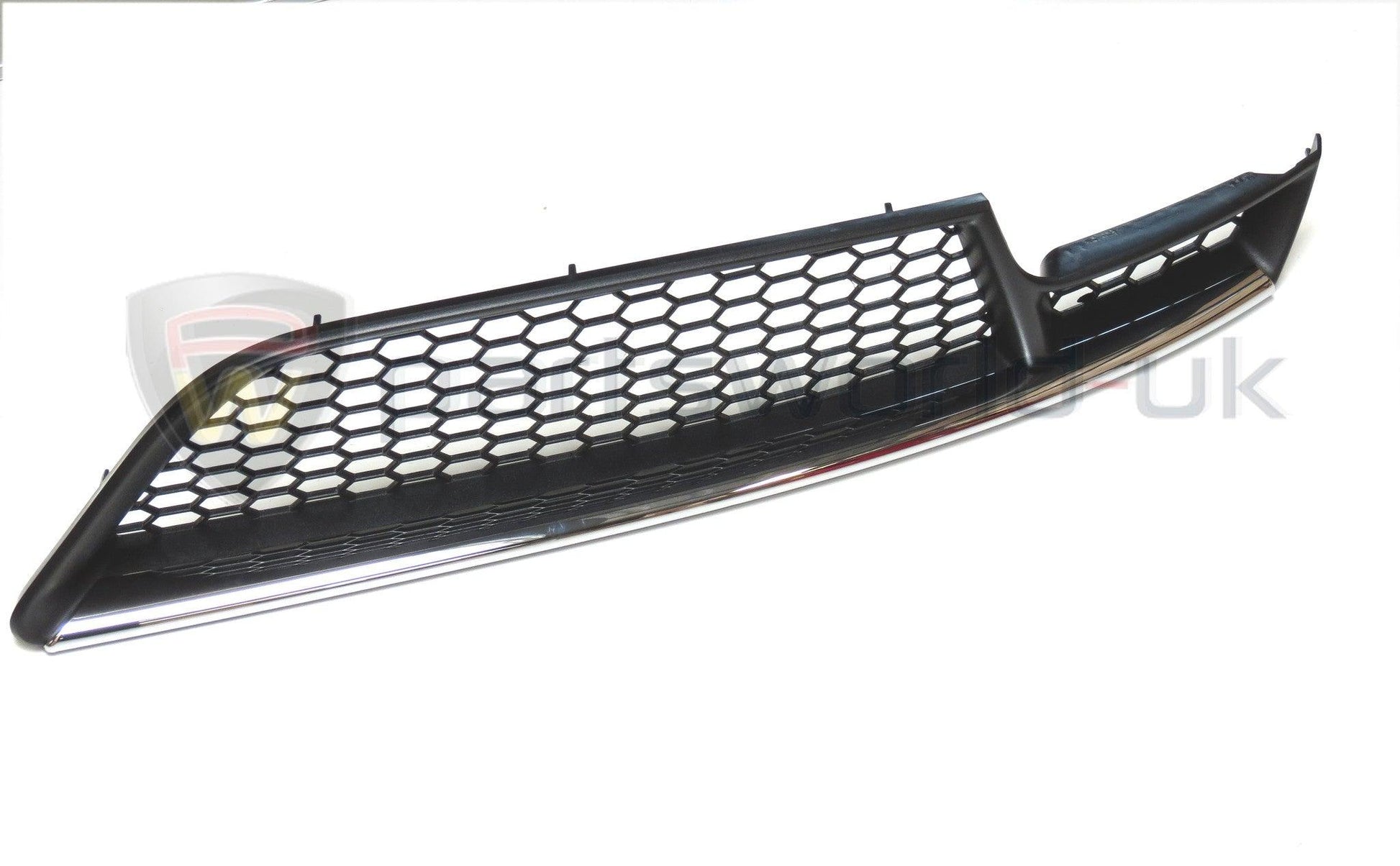 Front Bumper Grille - Chrome insert - Alfa Romeo GT 71748469 71748468