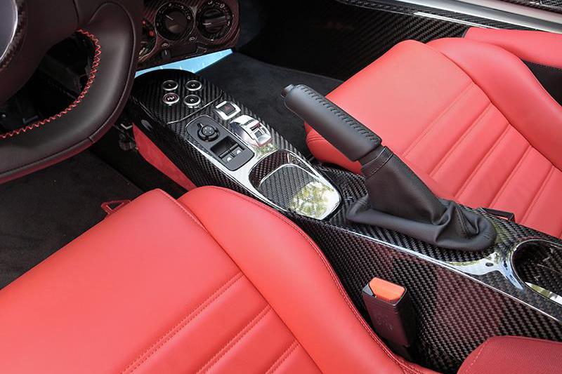Alfa Romeo 4C Central Console Tunnel - Carbon Fibre - Alfa Romeo Shop