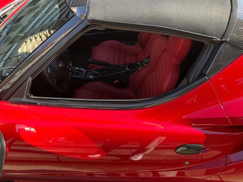 Alfa Romeo 4C External Window Doors Lower Frame - Carbon Fibre - Alfa Romeo Shop