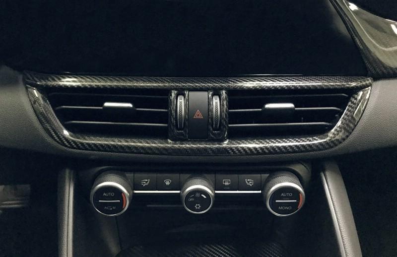 Alfa Romeo Giulia Central Console A/C AirVent Frame Cover - Carbon Fibre - Alfa Romeo Shop