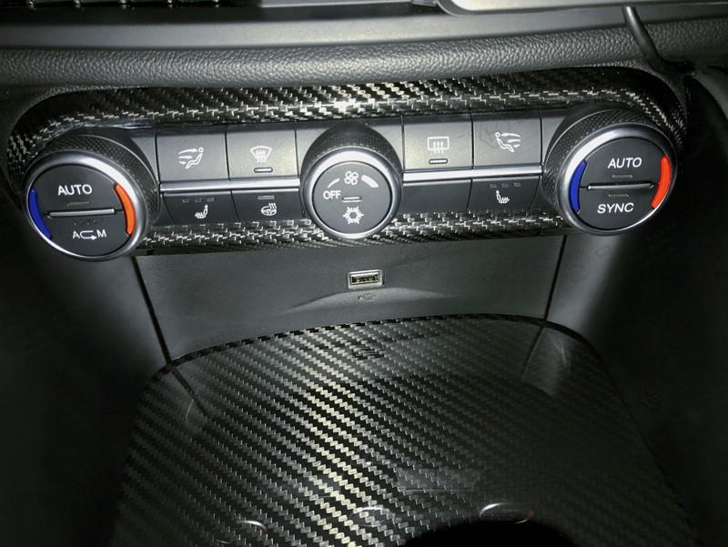 Alfa Romeo Giulia / Stelvio A/C Air Conditionate Frame Cover - Carbon Fibre - Alfa Romeo Shop