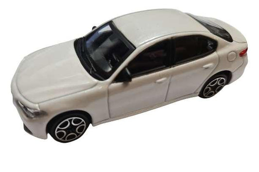 1:43 Scale Alfa Romeo Giulia (White) By Bburago Street Fire 6002350561