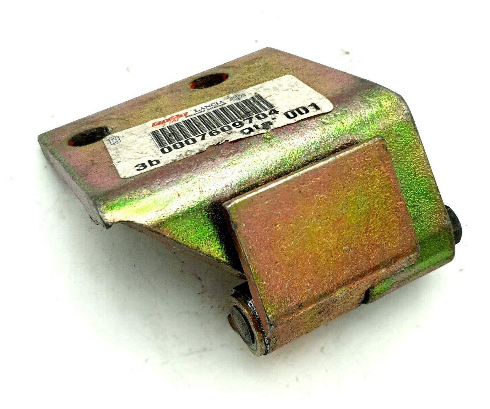 Genuine Brand New Alfa Romeo 155 Nearside/Left Hand Front Upper Door Hinge