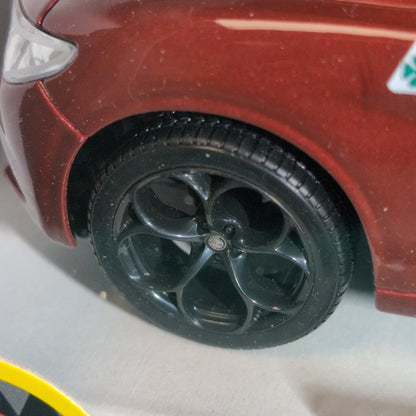 Alfa Romeo Stelvio 1:24 Scale Model