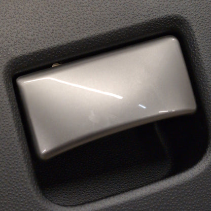 Glovebox - Mito