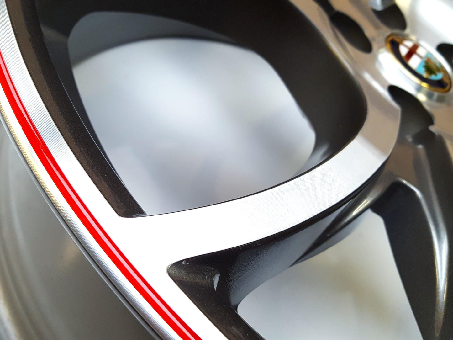18" Alloy Wheel Kit - 147 Ducati Corse - Alfa Romeo Genuine Parts Shop